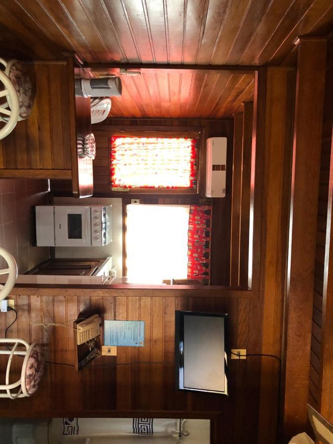 代曼特马尔酒店 外观 照片